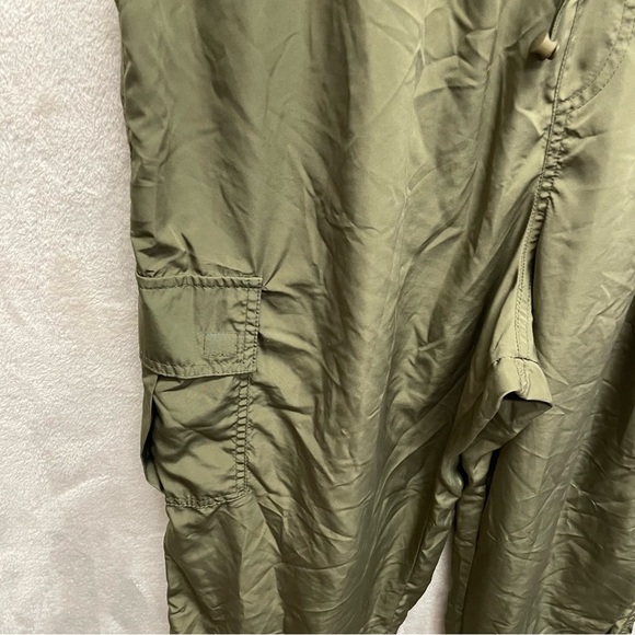 Love wish women’s cargo joggers pants olive green size 1x pull on waist - Picture 7 of 8
